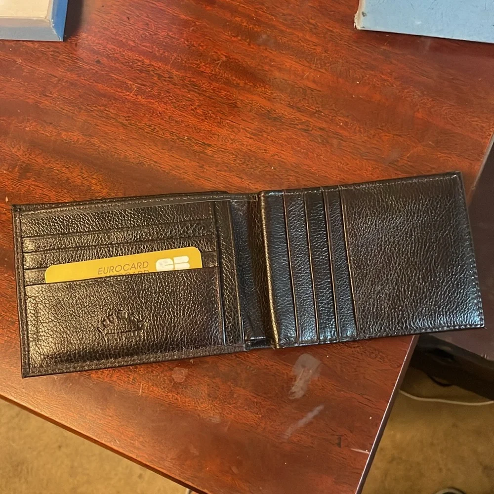 Leo & Co. European wallet. Never used still in the box.